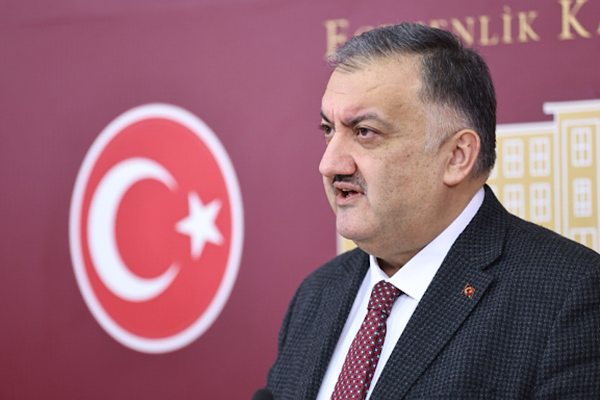 Karal: Kendisini ''gelişmiş'' ve ''özgür'' sayan sistemler derin bir ahlaki çürüme içinde