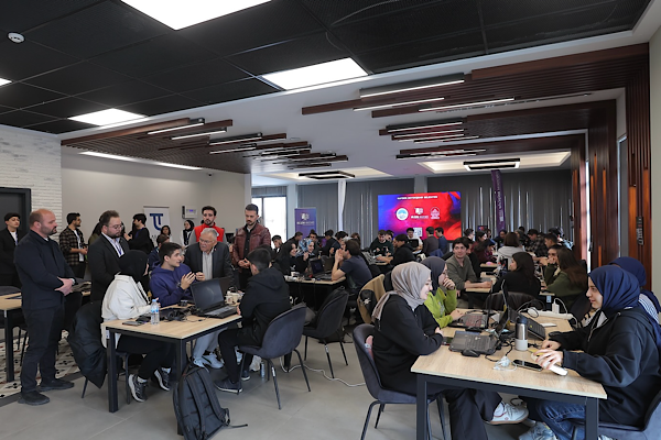 Kayseri’de Astro Hackathon düzenlendi