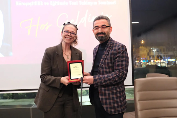 İnegöl’de otizm farkındalığını artırmak amacıyla seminer düzenlendi