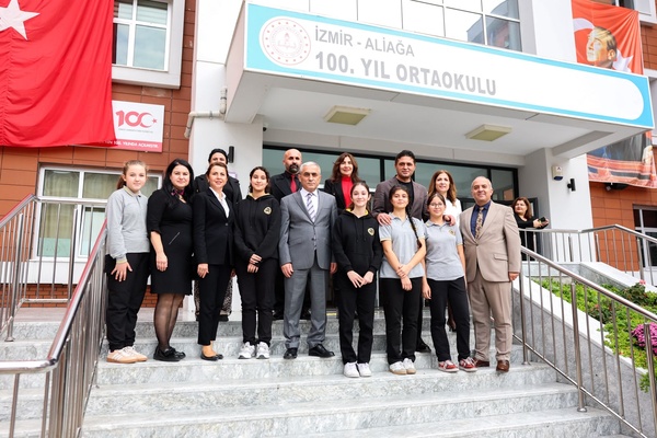 Aliağa 100. Yıl Ortaokulu’nda Geleceğin Sınıfı açıldı