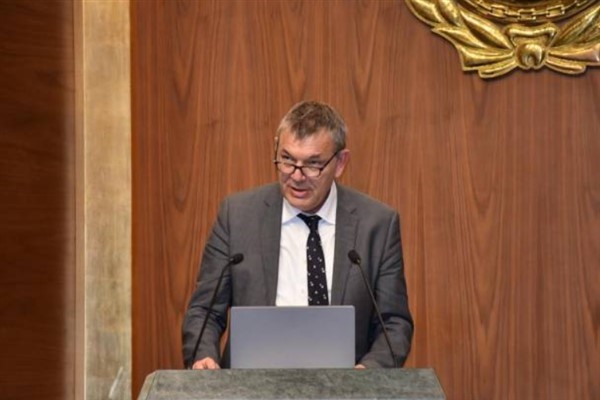 Lazzarini: UNRWA personeli, Gazze'den çekilmek yerine hizmetlerini daha da artırıyor