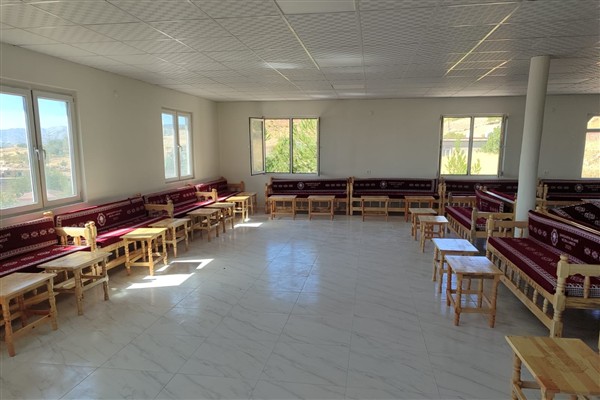 DBB’den taziye evlerine masa ve sedir desteği 