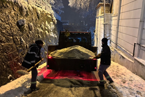 Kartal’da karla mücadele çalışmaları 