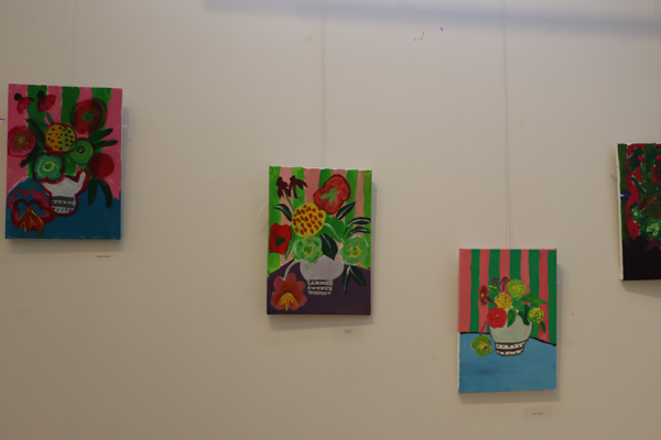 Maltepeli küçük ressamların sergisi ziyarete açıldı