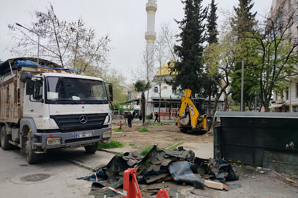 İhsaniye Merkez Camii çevre düzenleme çalışmaları başladı