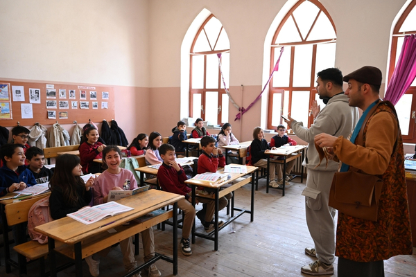 Konya'da 165 bin öğrenciye tiyatro destekli eğitim hedefi