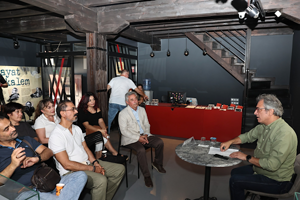 “Çok Hayat Bir Kalem” sergisi Nilüfer’de açıldı