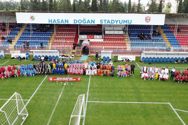 Kepez’de 23 Nisan U11 Futbol Turnuvası düzenlendi
