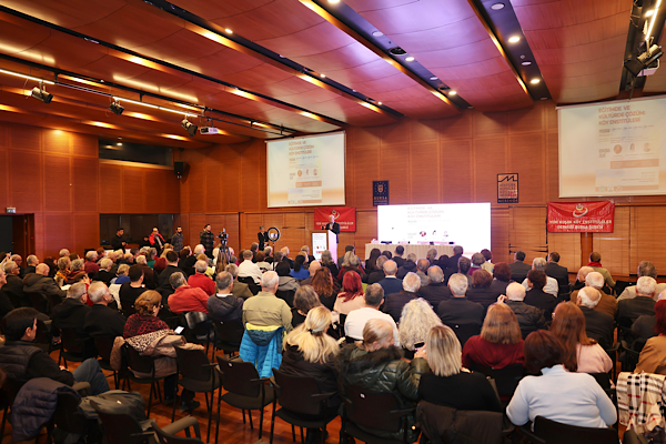 Bursa’da “Eğitimde ve Kültürde Çözüm: Köy Enstitüleri” paneli düzenlendi