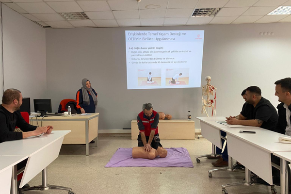 Konak’ın arama kurtarma timi eğitimlerini tamamladı