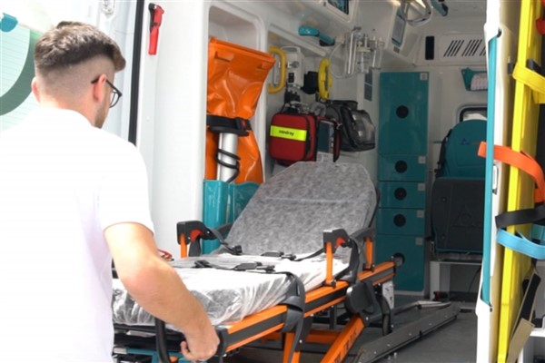 Balıkesir Büyükşehir Belediyesi’nin ambulansları binlerce hastayı nakil etti