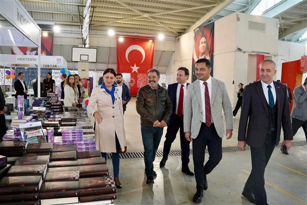 Çorlu 13. Kitap ve Kırtasiye Fuarı kapılarını açtı