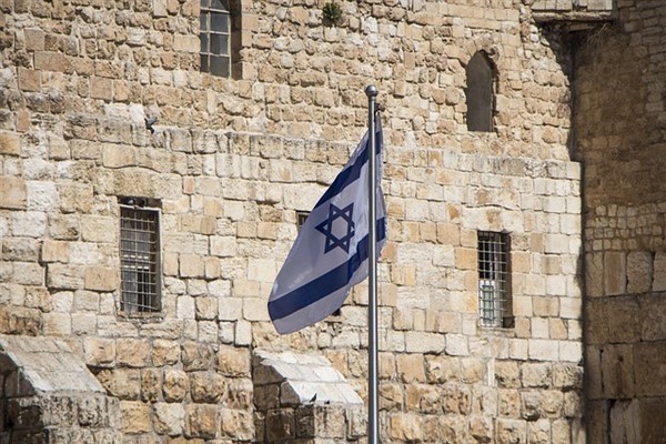 IDF: Güney Lübnan'da RPG roketleri ve silahlar ele geçirildi