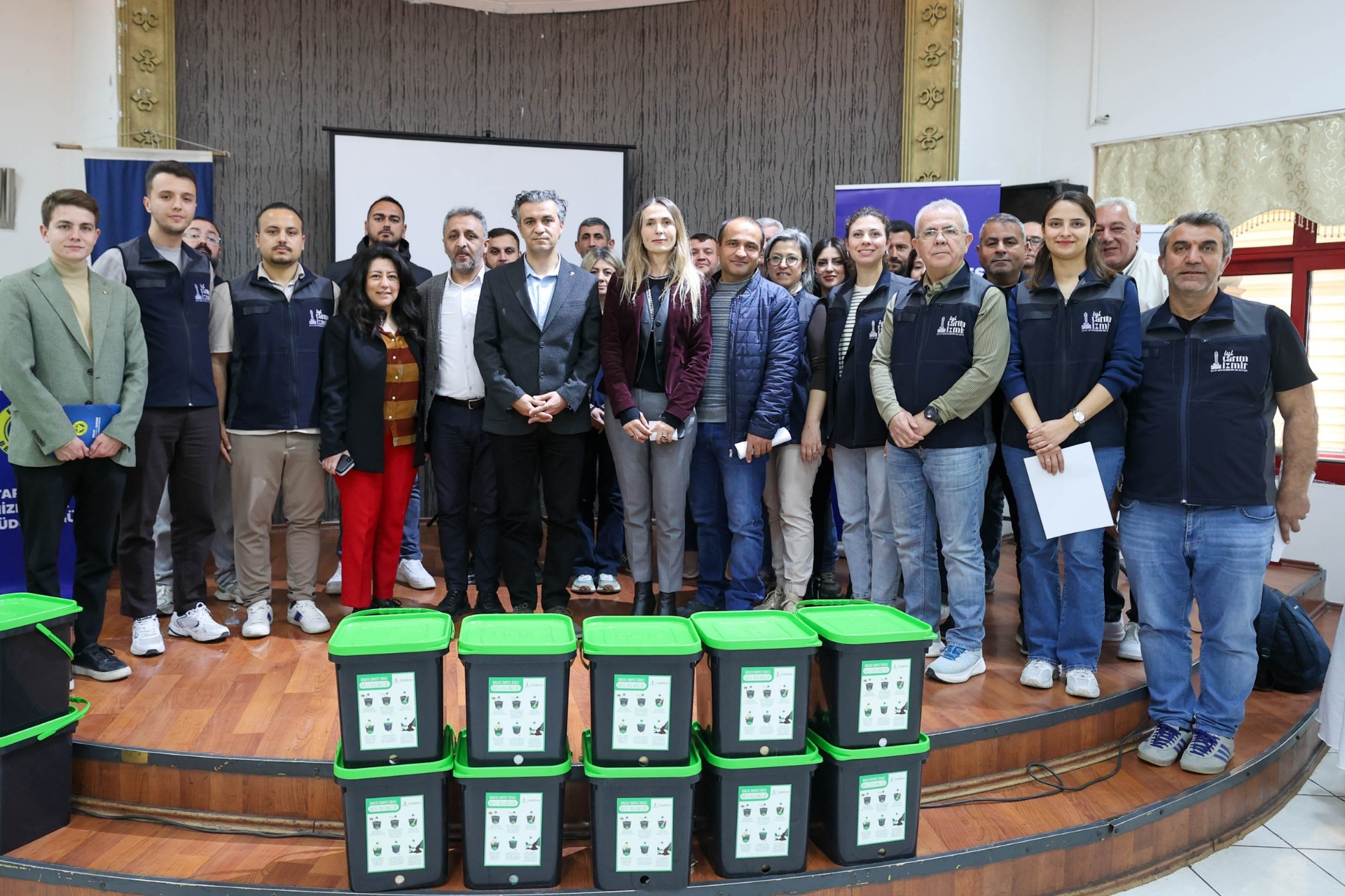 Buca’da Mutfaktan Toprağa projesi hayata geçirildi