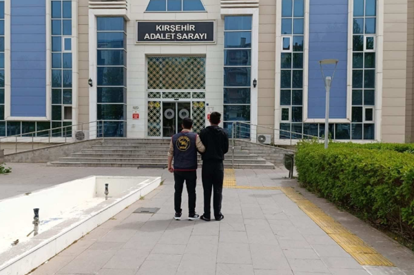 Kırşehir'de aranan 1 şahıs yakalandı
