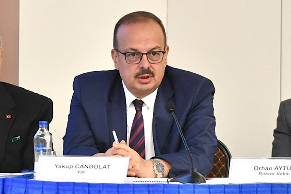  Vali Canbolat, Varlık Yerleşkesi'ndeki birimlerde incelemelerde bulundu