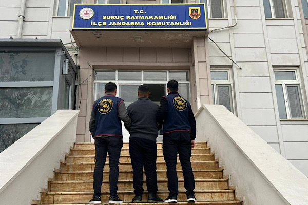 Şanlıurfa’da dolandırıcılık suçundan aranan şahıs yakalandı