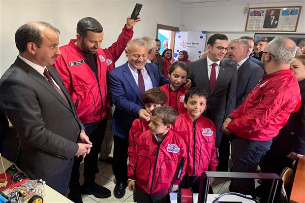 Başkan Vekili Kanca, Dijital Kodlama Sınıfı açılış programına katıldı