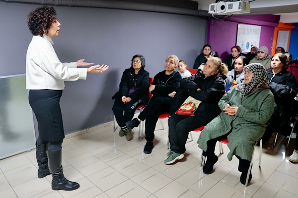 Konak'ta Medeni Kanun’un 100. yılına özel toplantı