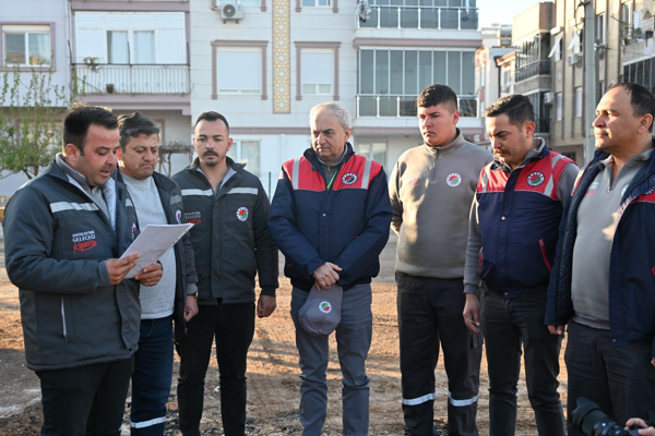 Başkan Kocagöz, sahada belediye ekipleriyle çalıştı 