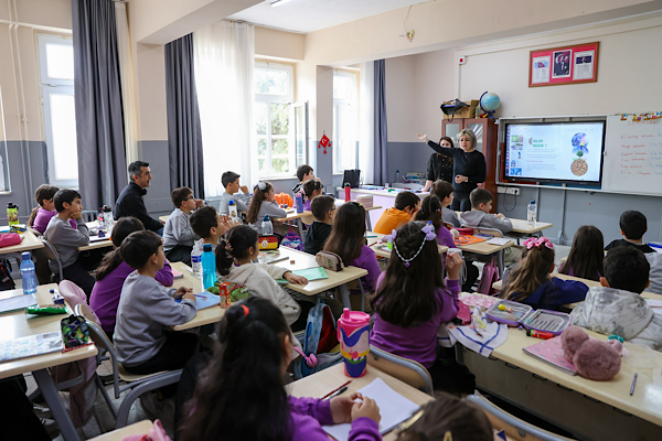 Buca'da  “İklim Değişikliği ve Sıfır Atık” eğitimi verildi