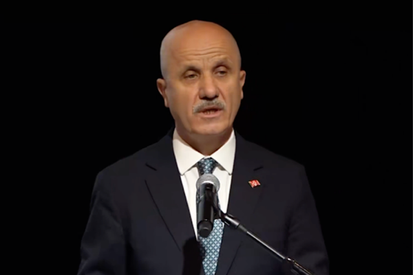 Özvar: Gazze'nin akademik geleceğini birlikte inşa etmeliyiz