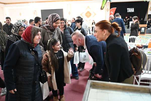 Karacabey Belediyesi, iftarda bir araya geldi