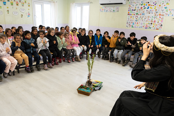 “Masal Yolcuları” 5 bin öğrencinin hayal dünyasına misafir olacak