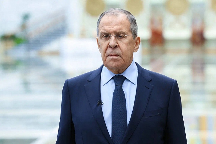 Lavrov, CICA Zirvesi için Azerbaycan’a geldi