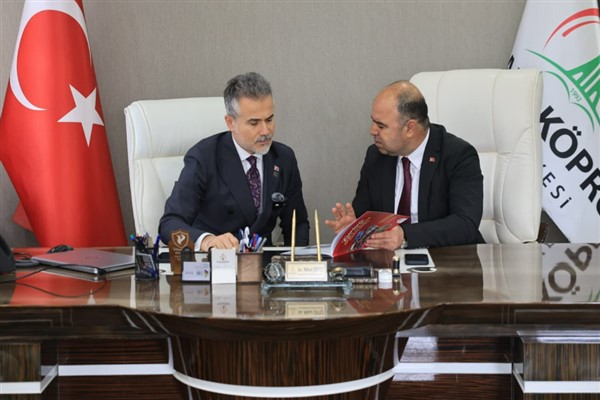 Kılıç’tan Karaköprü Belediye Başkanı Çiftçi’ye ziyaret