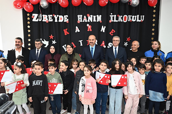 Batman’da 170 bini aşkın öğrenci karne heyecanı yaşadı