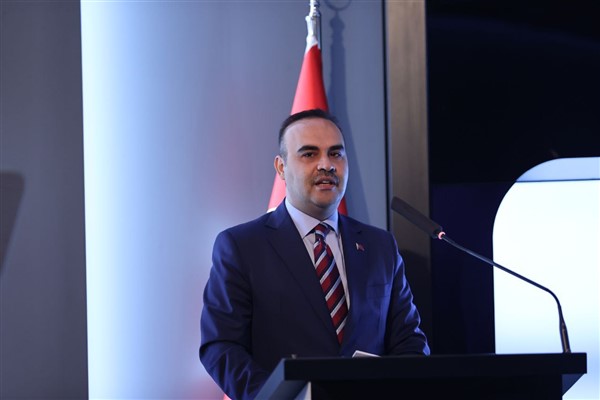 Kacır: Gökyüzüne başarıyla attığımız her imza, yarının lider Türkiye'sine giden bir yol