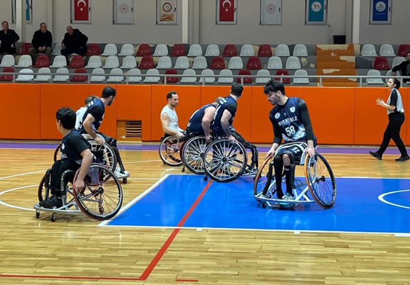 Pamukkale Belediyespor Tekerlekli Sandalye Basketbol Takımı'ndan galibiyet