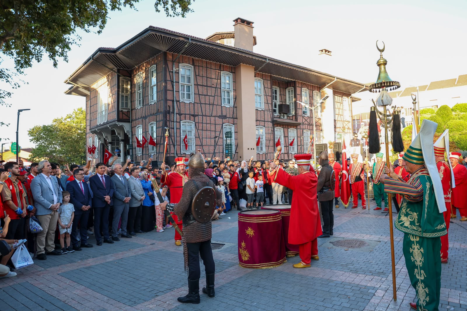 Bursa’nın kurtuluşunun 104’üncü yıl dönümü törenle kutlandı