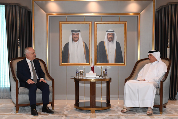 Katar Başbakanı ve Dışişleri Bakanı Al Thani, Malta’dan yazılı mesaj aldı