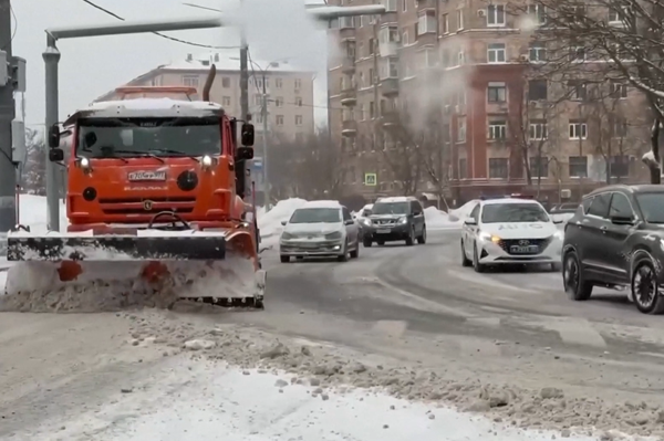 Moskova'yı vuran kar fırtınası nedeniyle turuncu alarm verildi