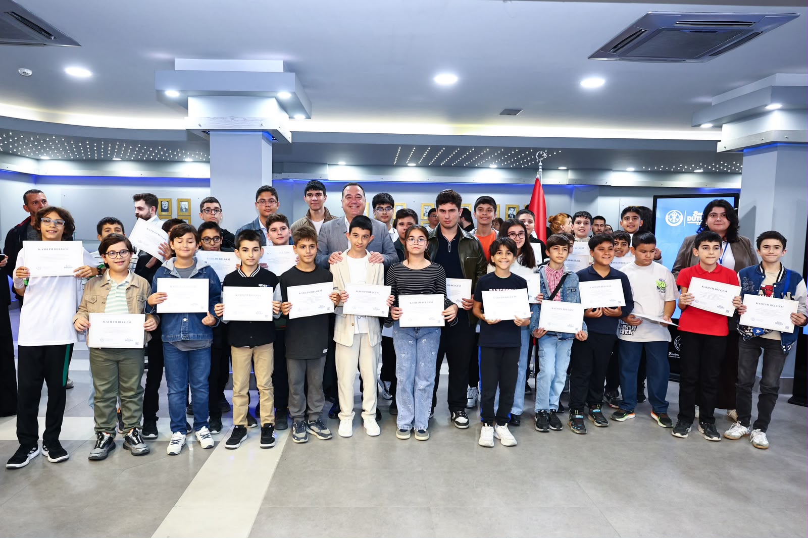 Akademi Manisa’nın ilk döneminde 126 çocuk ve genç dijital eğitim aldı