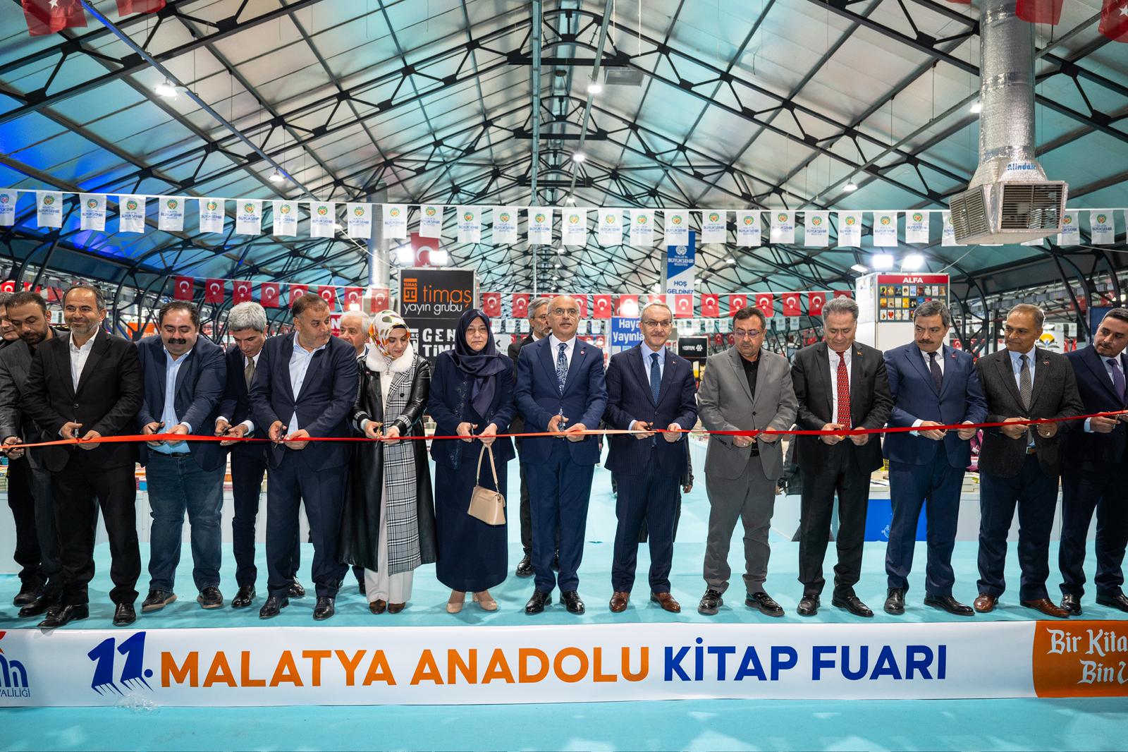 Başkan Er, Malatya Anadolu Kitap ve Kültür Fuarı’na katıldı