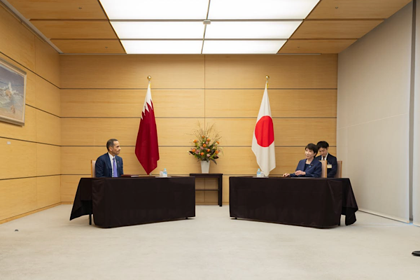 Katar ve Japonya başbakanları Tokyo'da görüştü
