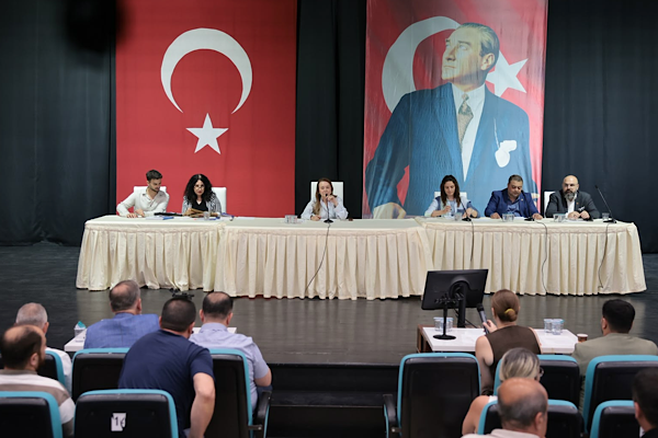 Konak Meclisi'nde kent estetiği ve şeffaflık vurgusu