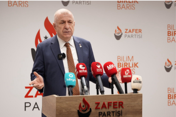 Özdağ, TEMAD Gaziemir Şubesi’nde emekli astsubaylarla buluştu